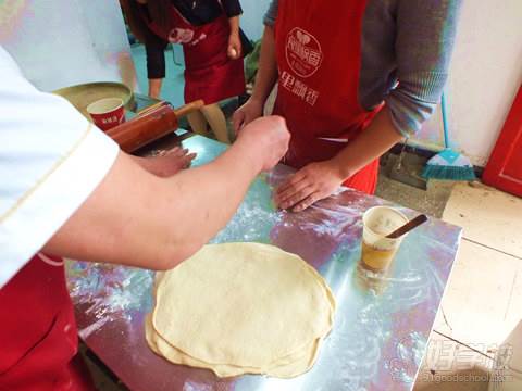 长沙食里飘香餐饮培训学校 实操现场