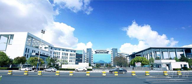 温州商学院 大门环境 温州商学院 大门环境