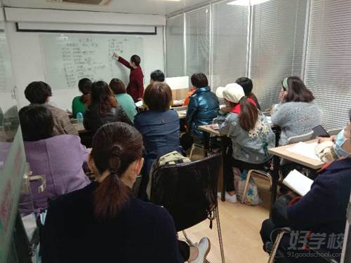 杭州娘子帮母婴服务培训中心 培训现场