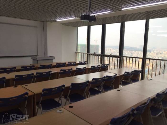 深圳学苑教育 学习环境 深圳学苑教育 学习环境