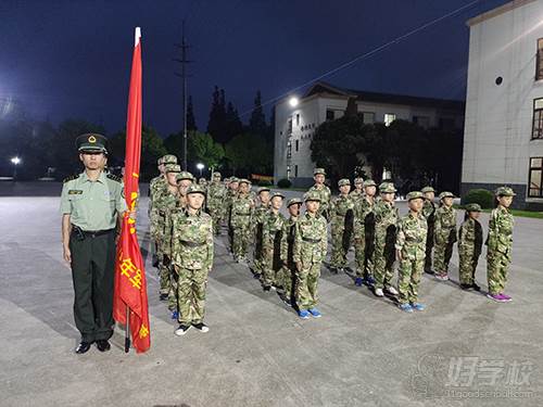 上海小獵鷹青少年軍事夏令營 集訓現(xiàn)場