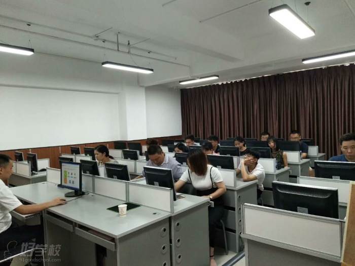 深圳鵬辰教育 學習環境 深圳鵬辰教育 學習環境