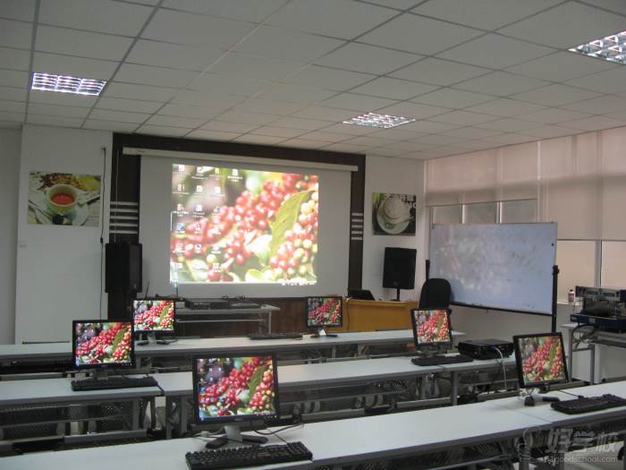 云南金米兰咖啡职业培训学校 教室环境