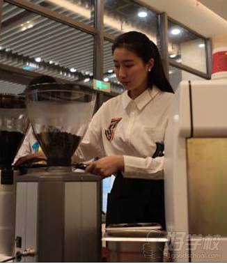 云南金米兰咖啡职业培训学校  空姐咖啡师