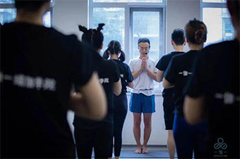 瑜伽教练认证就业培训课程