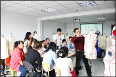 北京金都服装职业学校
