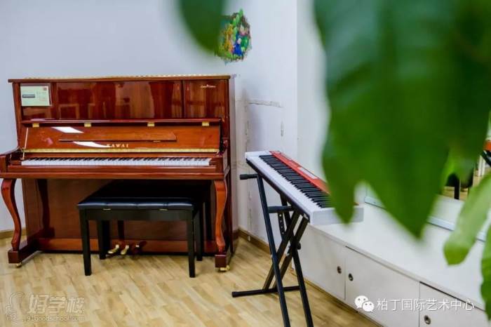 钢琴室