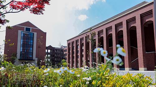 浙江理工大学科技与艺术学院学校环境 浙江理工大学科技与艺术学院学校环境