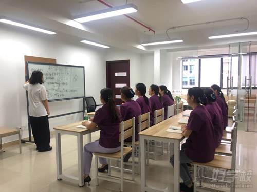上海月拇指母婴学院 教学现场