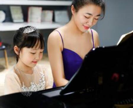 西安慧弹钢琴培训学校
