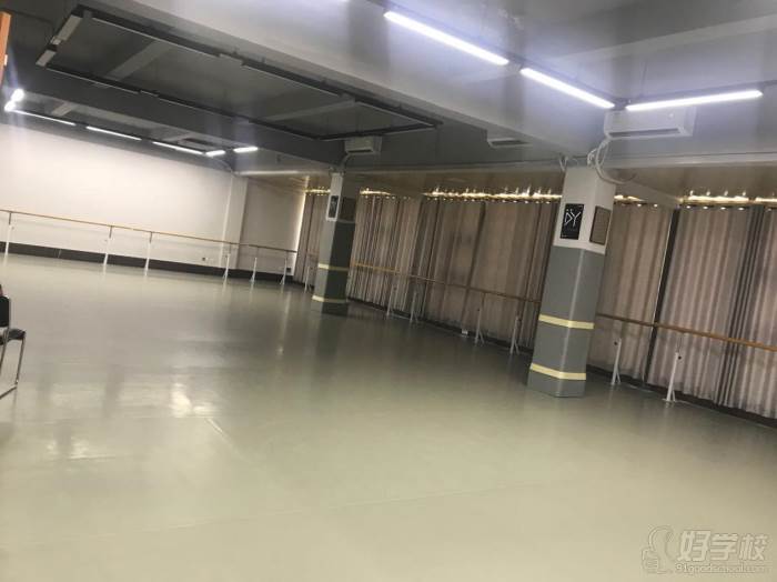 广州德艺舞蹈培训中心 教学环境