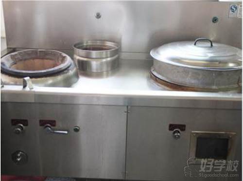 甘肃顶乐兰州牛肉拉面职业培训学校 烹饪环境