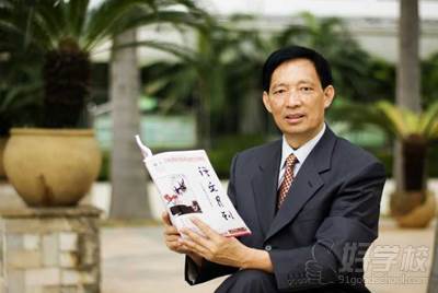 深圳美中教育培训学院 鲁力