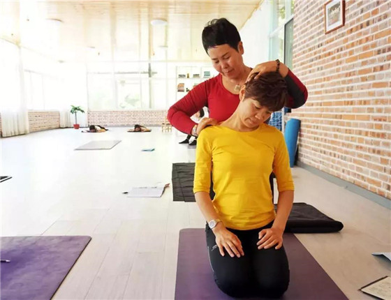 北京阿斯汤嘎瑜伽导师培训班