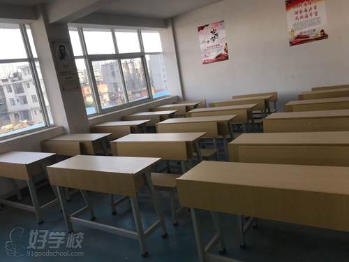 云南学联教育  学习课室