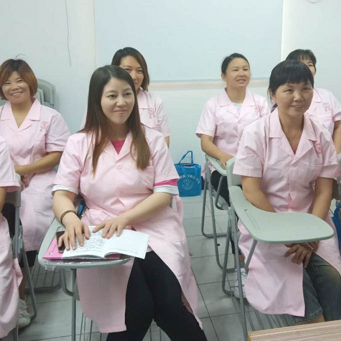 上海催乳师与产后康复培训课程