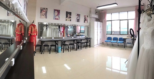 邵阳隆回伊斯特化妆培训学校