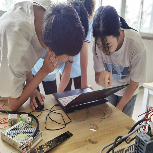 青岛红树林工业机器人应用工程师中级培训学校