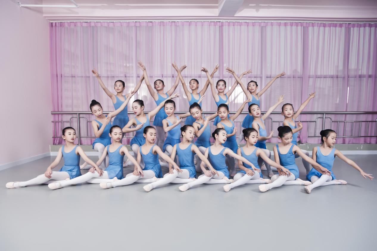 广州北京舞蹈学院芭蕾舞四级考级班