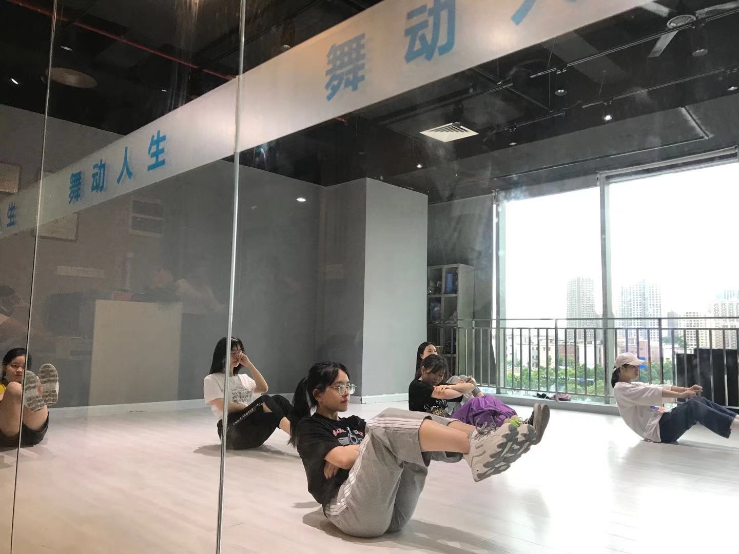 佛山成人街舞培训班