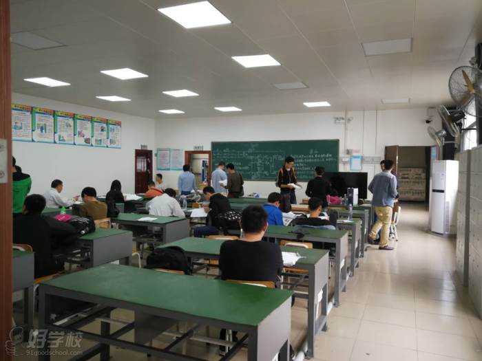 司索工培训班教学情境