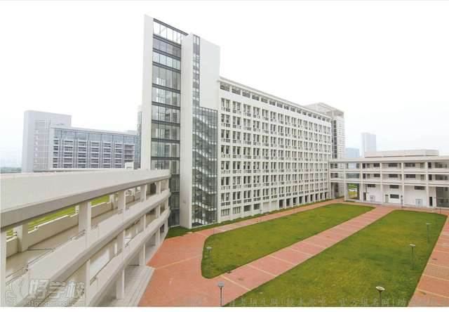广东财经大学成人高考文史类高起专学校环境1 广东财经大学成人高考文史类高起专学校环境1
