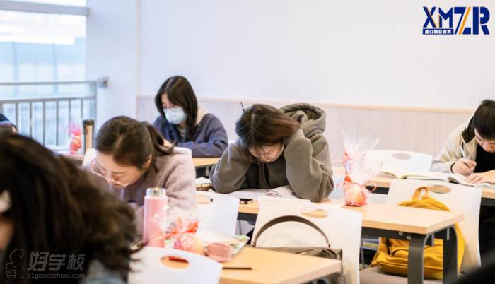 韩语初级班教学现场