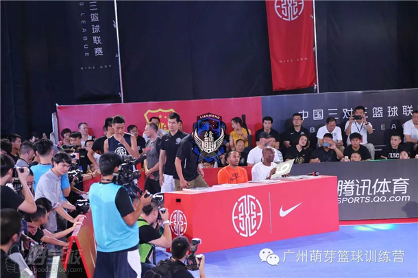 科比给广州萌芽篮球训练营学员评分