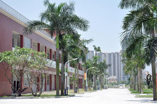 广州大学纺织服装学院校园环境