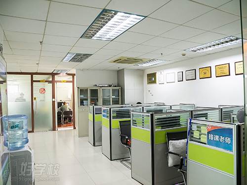 美迪教育 教师办公区