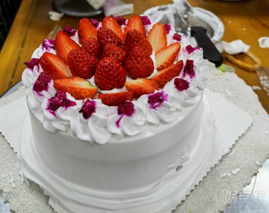 草莓蛋糕作品