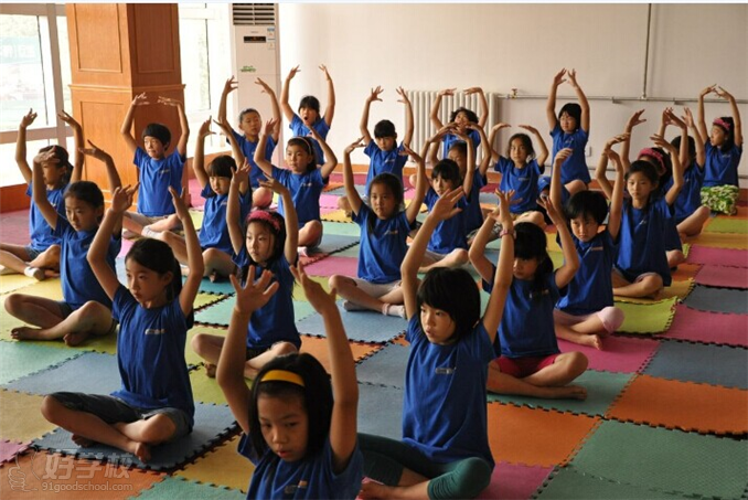 广州康孚国际舞蹈学院夏令营教学场景