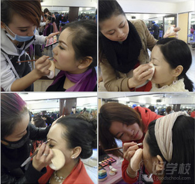 广州艺纭--学员在认真学习化妆