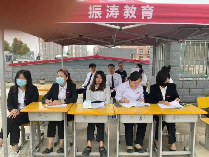振涛教育开学报道