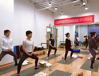 北京活力带瑜伽培训课程