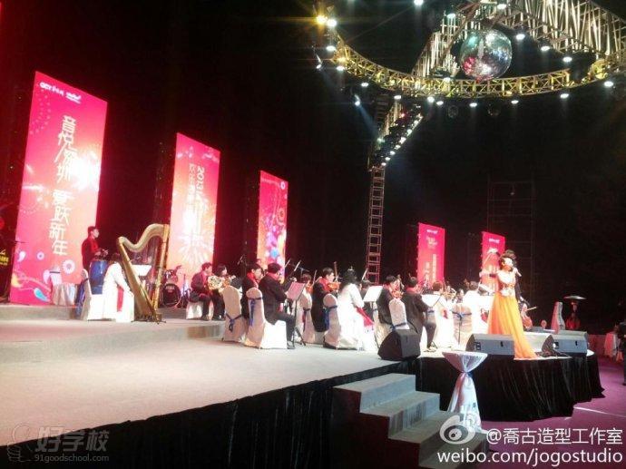 深圳欢乐海岸跨年盛典歌手化妆造型由喬古造型打造
