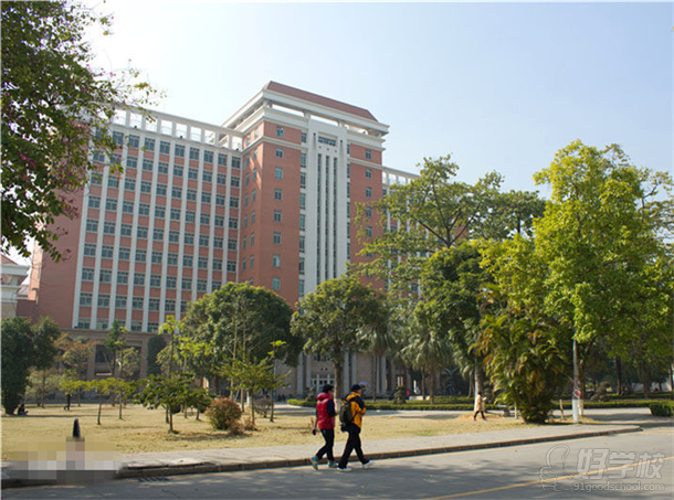 华南师范大学一课大楼