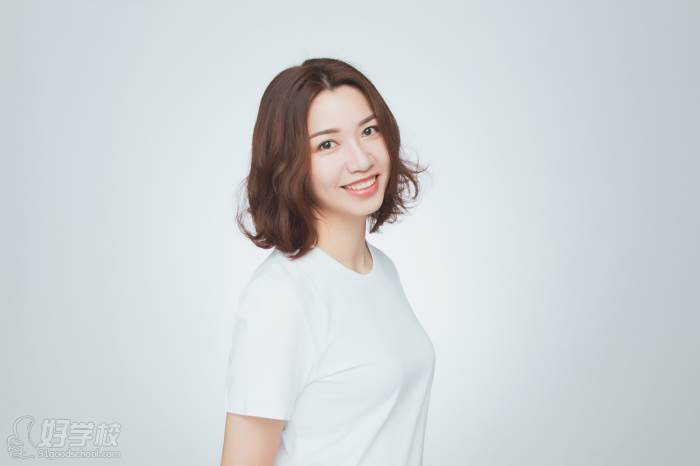 Elaine 子霖