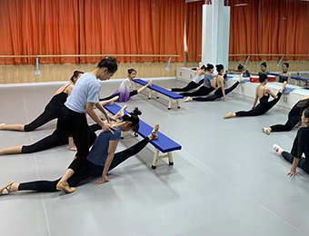 郑州舞蹈艺考周末培训班