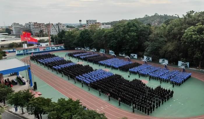 学校西校区操场