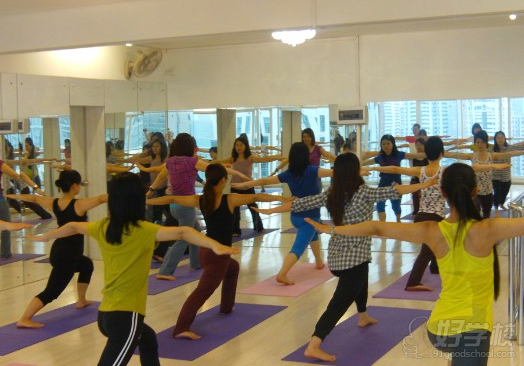 广州康孚国际舞蹈学院瑜伽室
