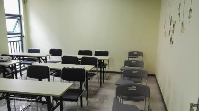 武汉欧亚外语培训学校  教室