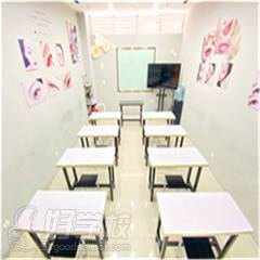 云南恒艺形象设计学校 教室环境