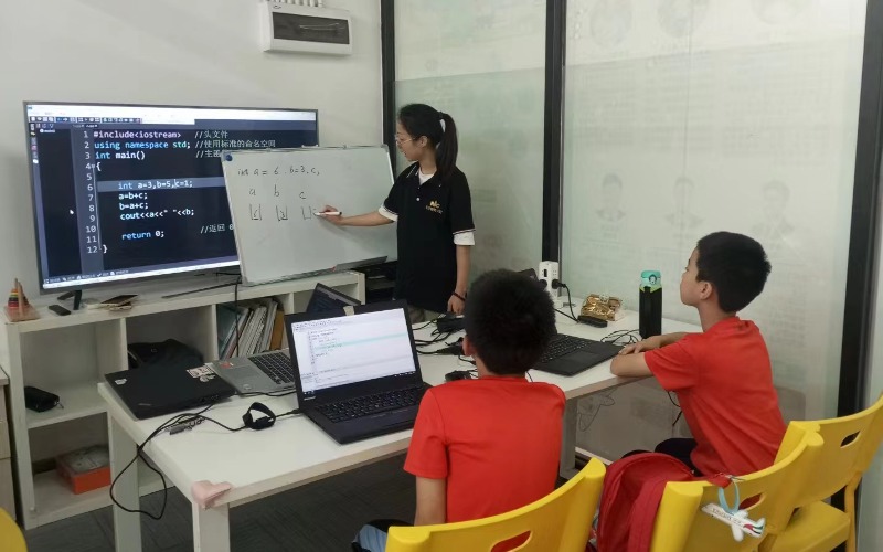 广州莱侈智能c++编程学习班
