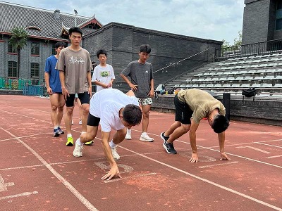 成都光速青云田徑俱樂(lè)部之教學(xué)現(xiàn)場(chǎng)