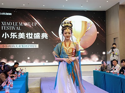 驚嘆！青島小樂美妝美甲學(xué)院學(xué)員風(fēng)采表現(xiàn)超乎想象
