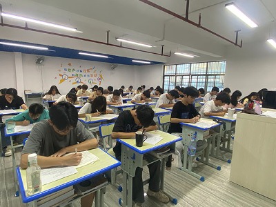 走進(jìn)南寧朝晉，一同感受藝考教學(xué)現(xiàn)場(chǎng)氛圍！