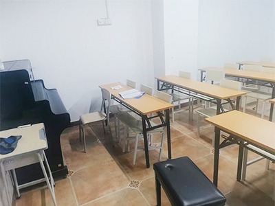 小何藝考聲樂工作坊教學點環(huán)境好不好？