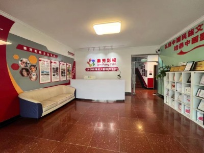 北京秦芳影視化妝學校學習環(huán)境展示！