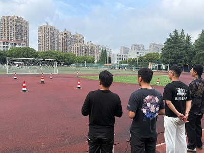 翱翔智控無人機教學現場，實操與理論齊飛！